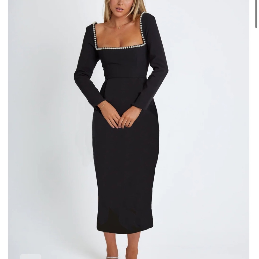 ODD MUSE | The Ultimate Muse Midi Pearl Dress | Black